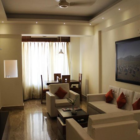 דהראדון Inderlok Hotel מראה חיצוני תמונה